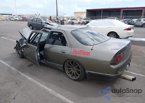 1996 Nissan Skyline z USA, uszkodzony, nr VIN HR33055883